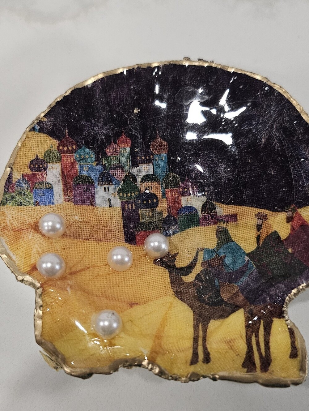 Handmade Decoupage Nativity Scene Print Scallop Shell Magnet w/ Pearl Accents